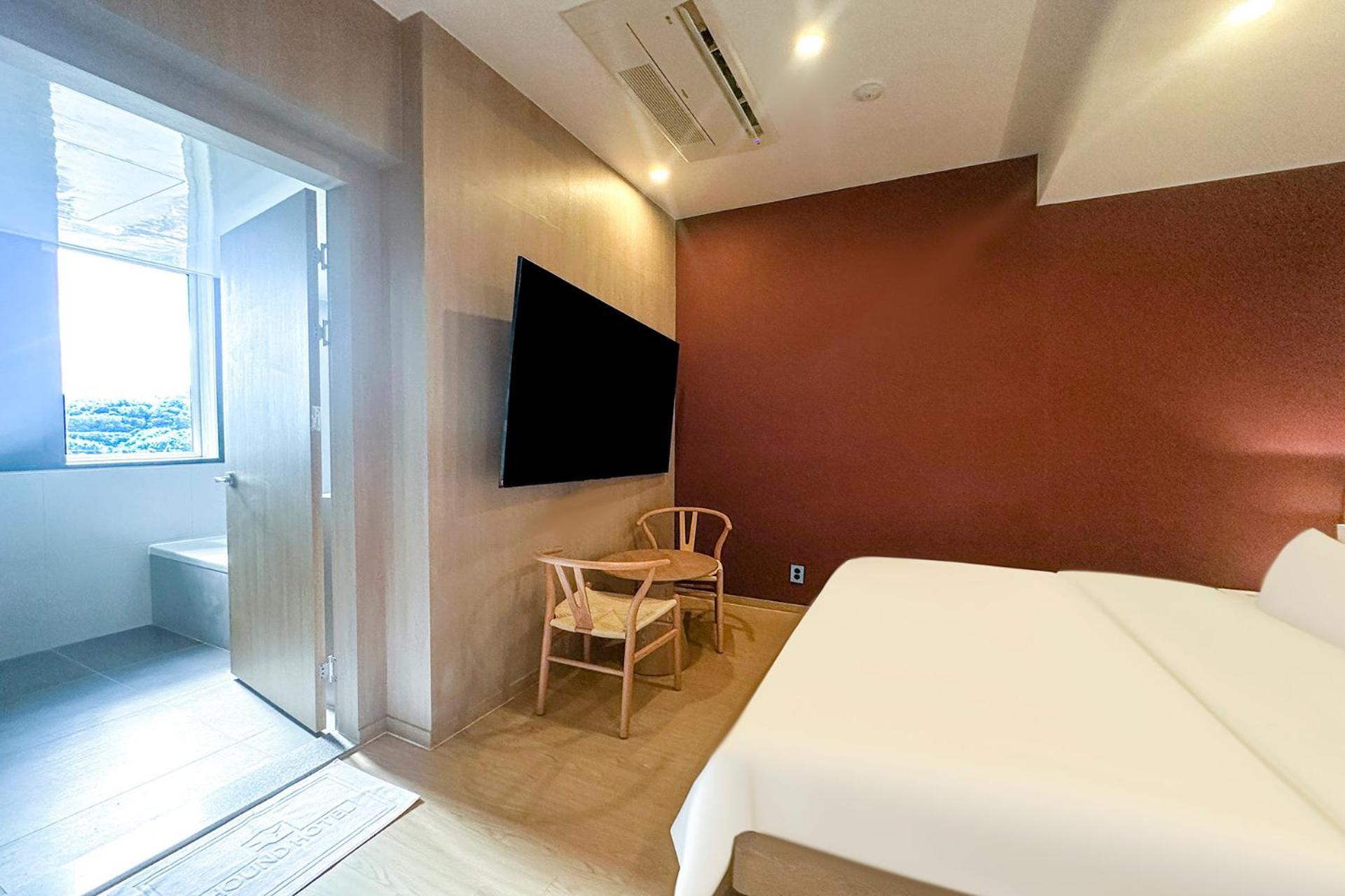 Hound Hotel Changwon Buitenkant foto
