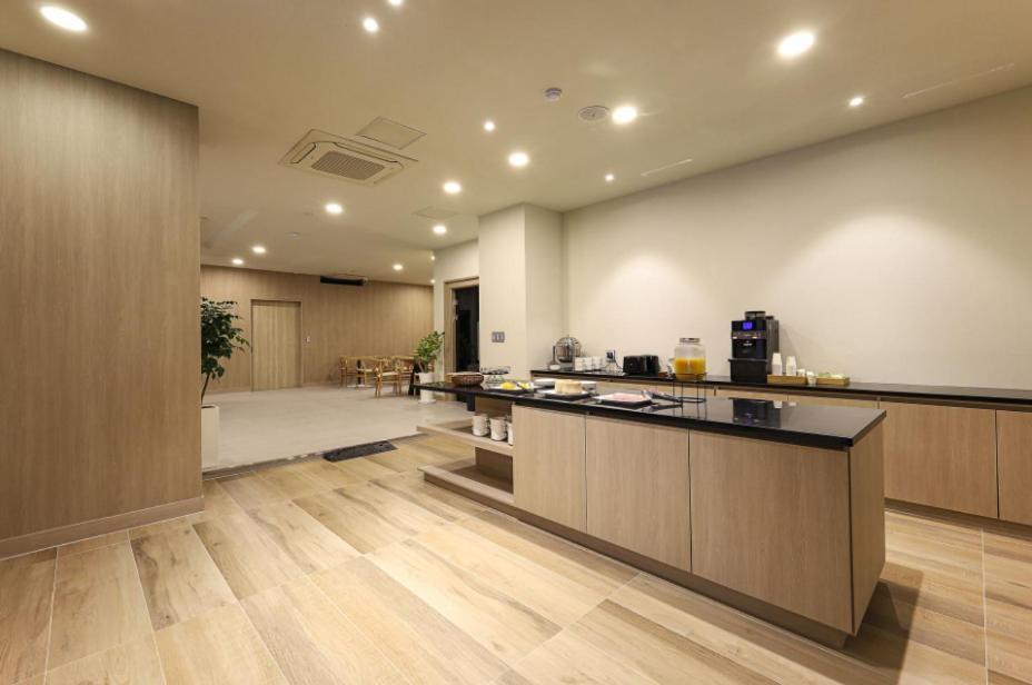 Hound Hotel Changwon Buitenkant foto