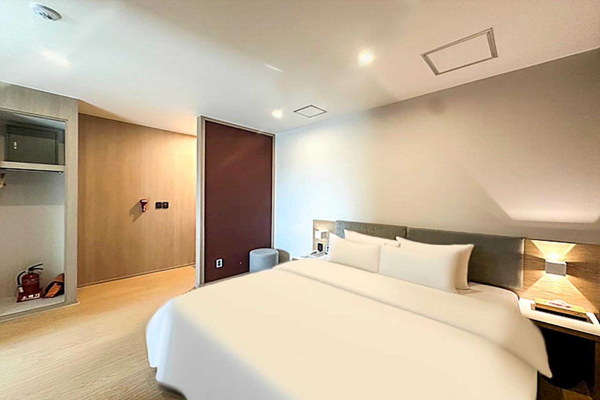Hound Hotel Changwon Buitenkant foto