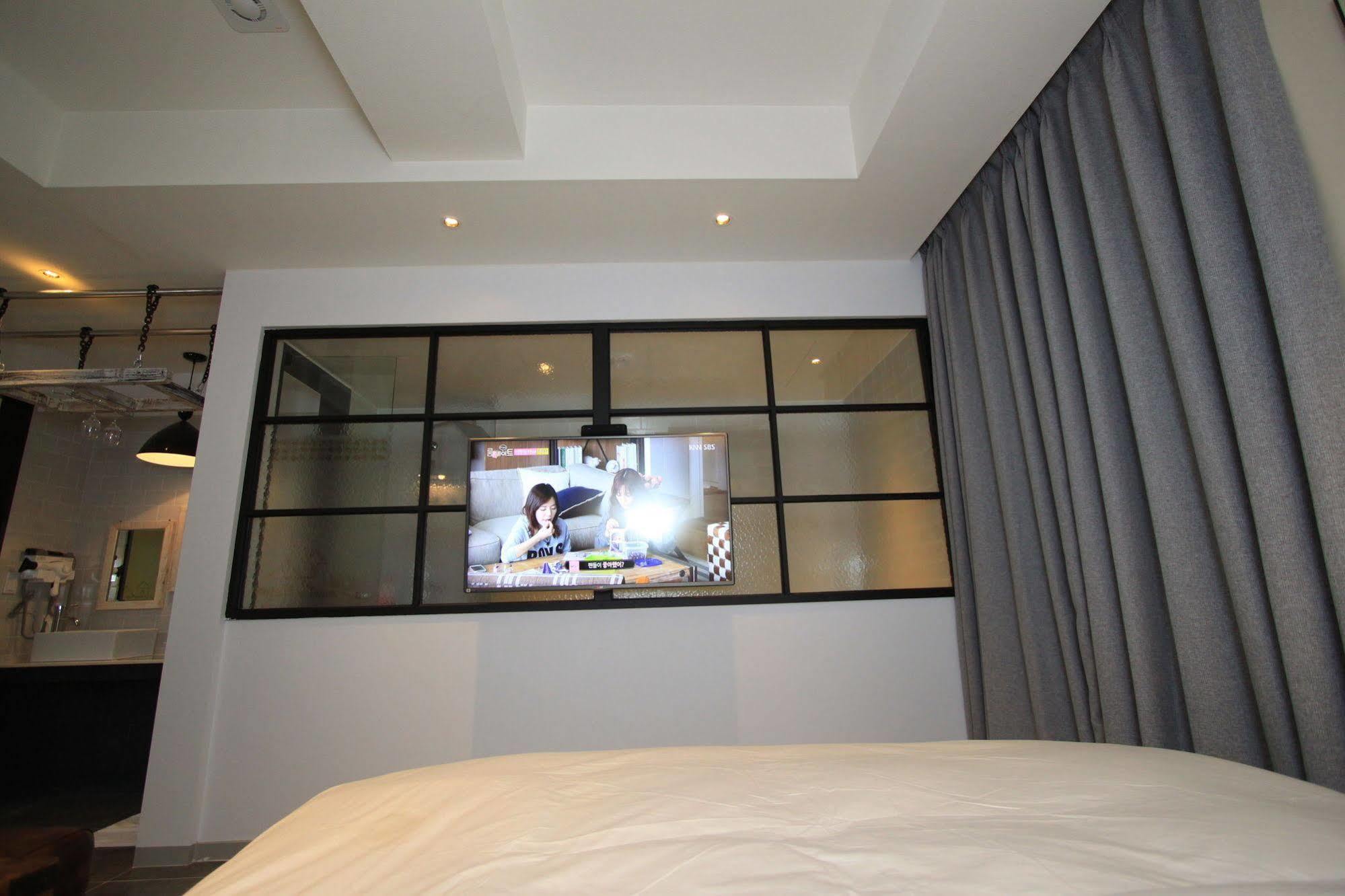 Hound Hotel Changwon Buitenkant foto