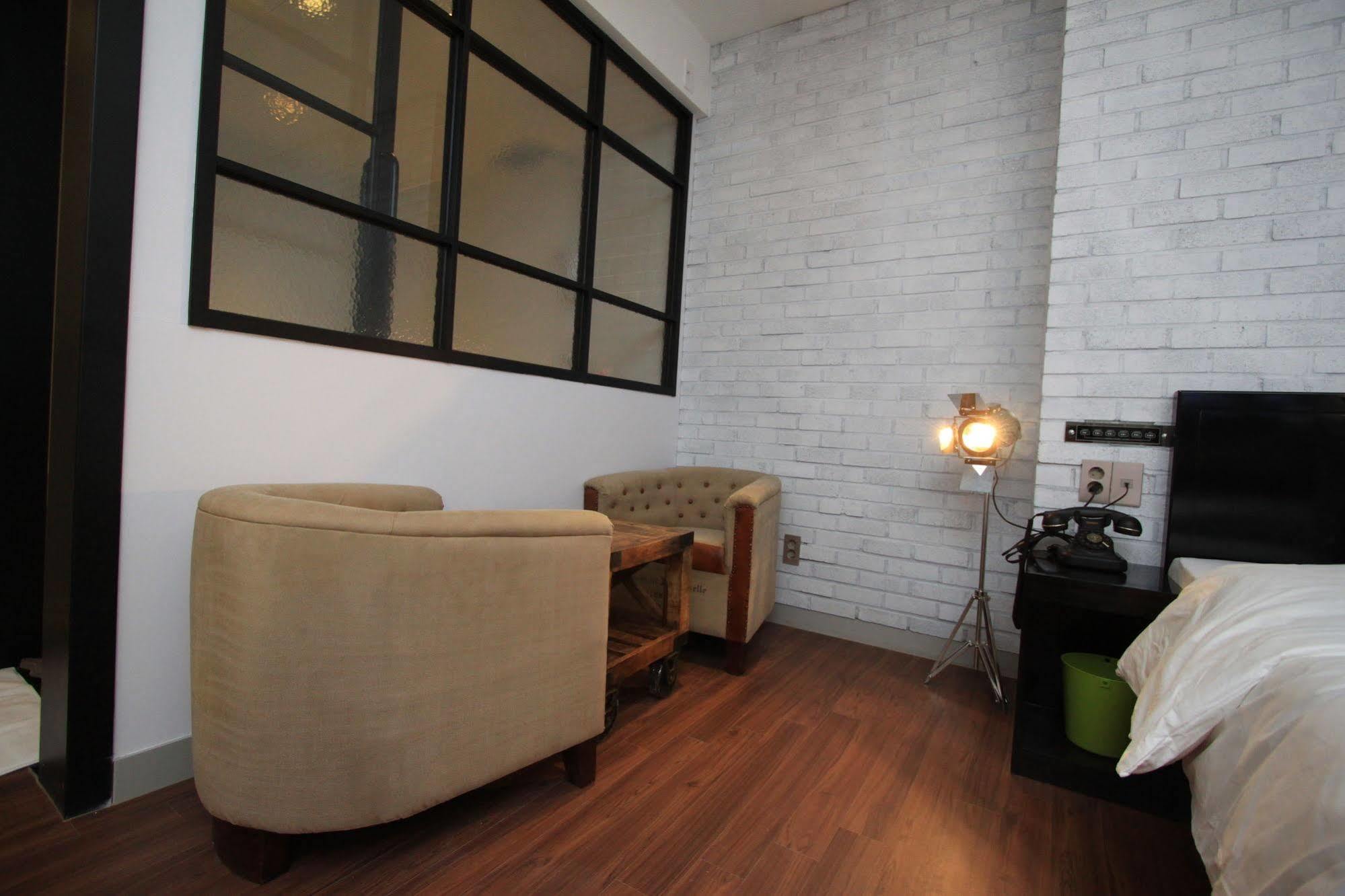 Hound Hotel Changwon Buitenkant foto
